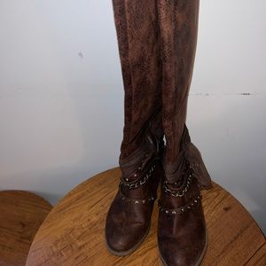 Not Rates Boots Size 8
